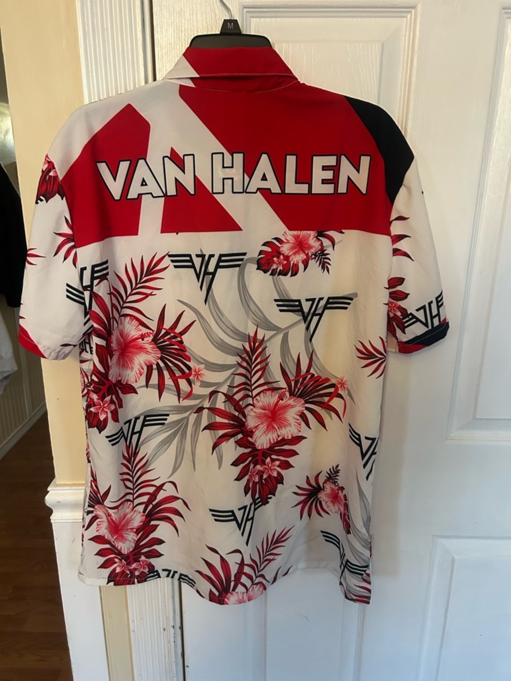 Van Halen Men’s Red & White Floral Hawaiian Shirt